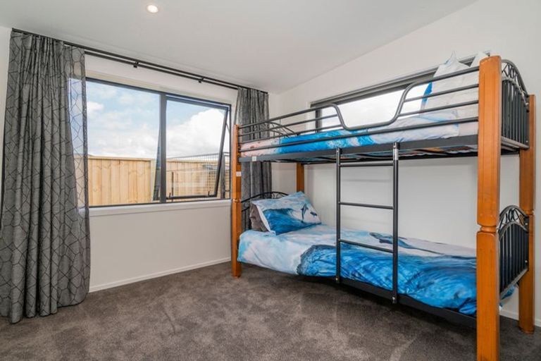 Photo of property in 15 Palm Drive, Whitianga, 3510