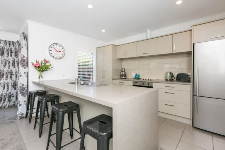 Photo of property in 4 West Place, Greenmeadows, Napier, 4112