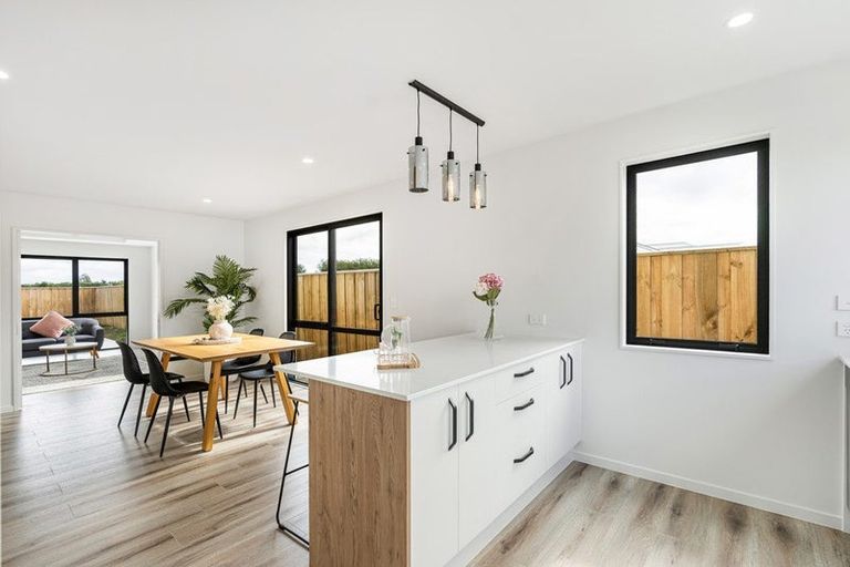 Photo of property in 35 Stackwood Avenue, Woodend, 7691