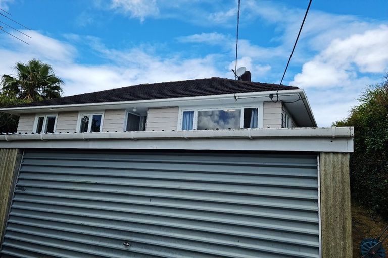 Photo of property in 2/4 Pax Avenue, Forrest Hill, Auckland, 0620