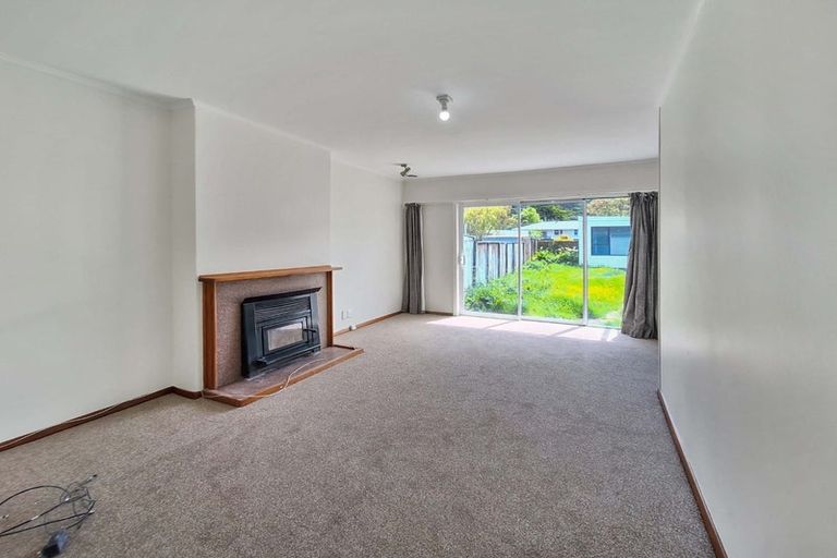 Photo of property in 121 Kowhai Street, Naenae, Lower Hutt, 5011