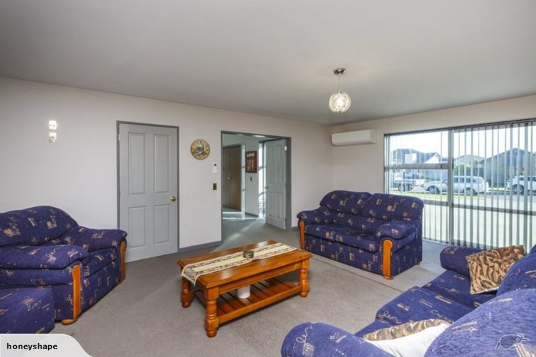 Photo of property in 36 Rodeo Drive, Kelvin Grove, Palmerston North, 4414
