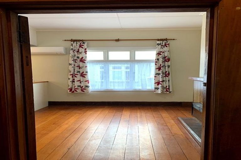 Photo of property in 41 Lyndhurst Street, Takaro, Palmerston North, 4412