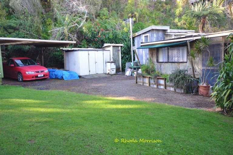 Photo of property in 11 Moana Road, Tinopai, Matakohe, 0593