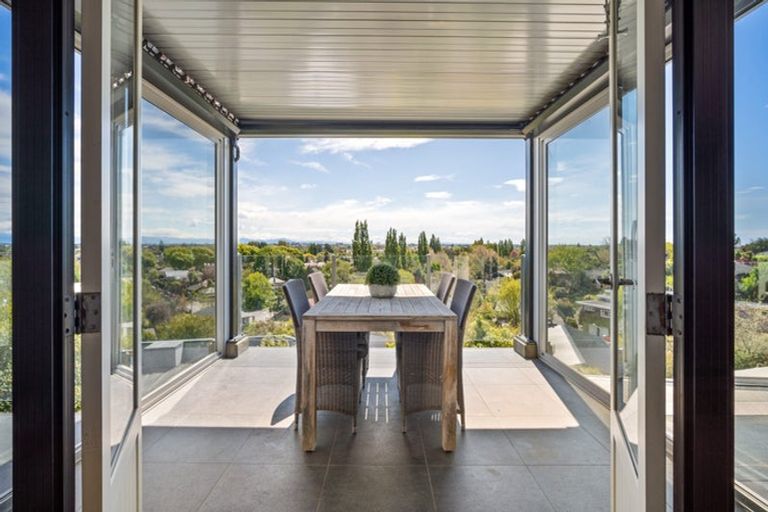 Photo of property in 39 Overdale Drive, Cashmere, Christchurch, 8022