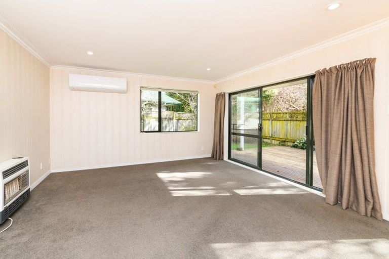 Photo of property in 7b Harrow Place, Hokowhitu, Palmerston North, 4410