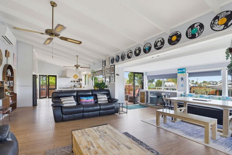 Photo of property in 201 Chartwell Avenue, Whangamata, 3620