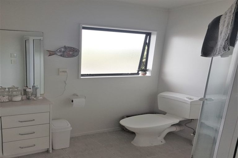 Photo of property in 8 Dunn Place, Farm Cove, Auckland, 2010