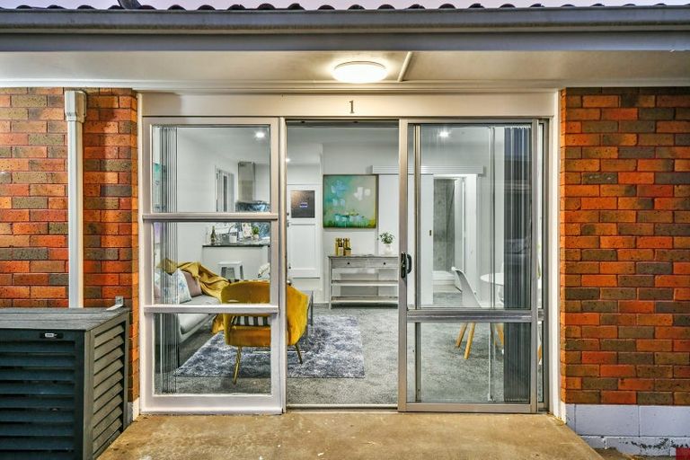 Photo of property in 1/12 Reagan Road, Manukau, Auckland, 2025