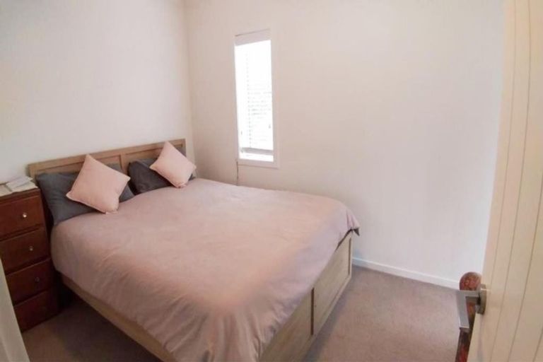 Photo of property in 1/12 Speedy Crescent, Hillcrest, Auckland, 0627