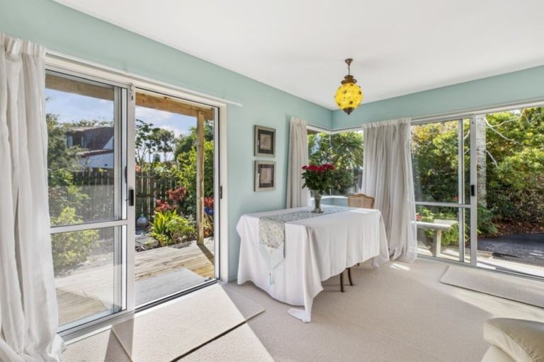 Photo of property in 1/105 Glendale Road, Glen Eden, Auckland, 0602