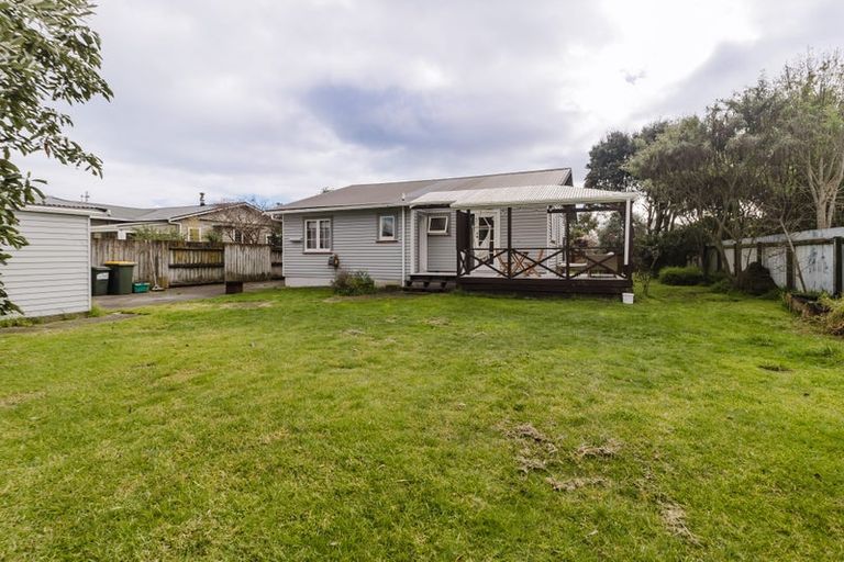 Photo of property in 39 Linwood Drive, Paraparaumu, 5032