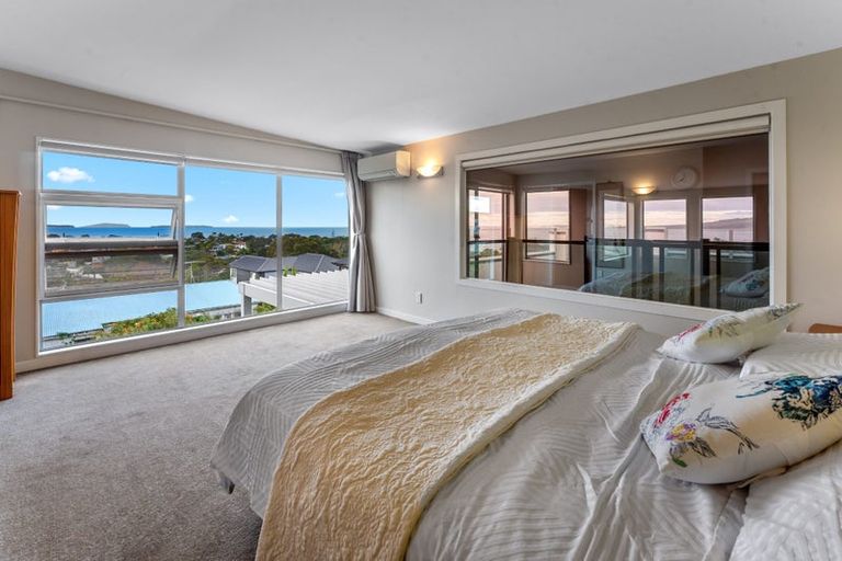 Photo of property in 5b Rahopara Street, Castor Bay, Auckland, 0620