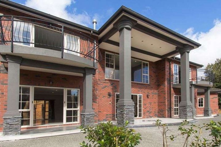 Photo of property in 38c Wicklam Lane, Greenhithe, Auckland, 0632