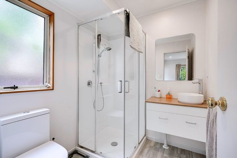 Photo of property in 37 Greenfield Drive, Western Heights, Hamilton, 3200