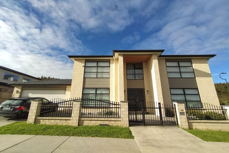 Photo of property in 38 Drumbuoy Drive, Flat Bush, Auckland, 2019