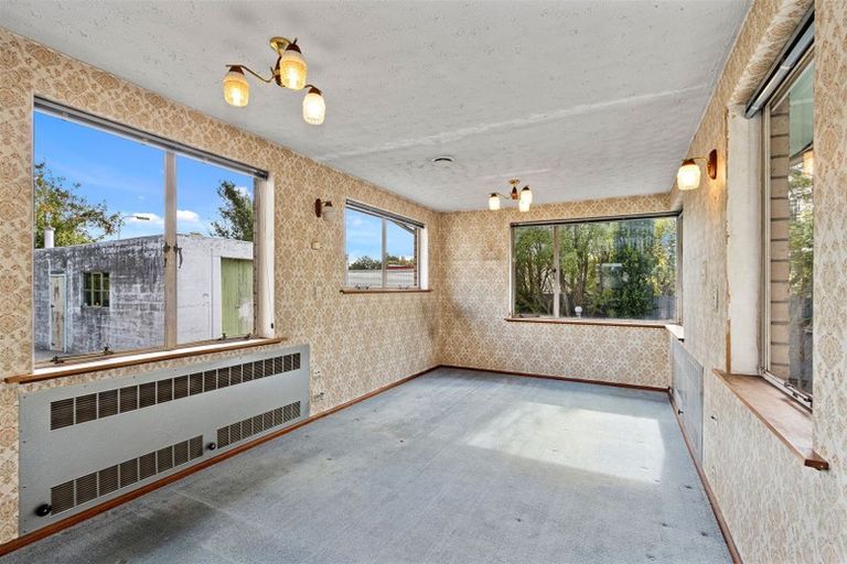 Photo of property in 127 Hawford Road, Opawa, Christchurch, 8023