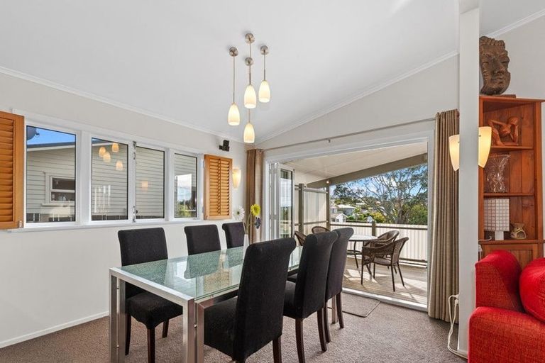 Photo of property in 29 Lyndhurst Road, Te Atatu South, Auckland, 0610