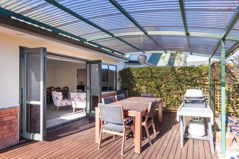 Photo of property in 17 Mary Huse Grove, Manor Park, Lower Hutt, 5019