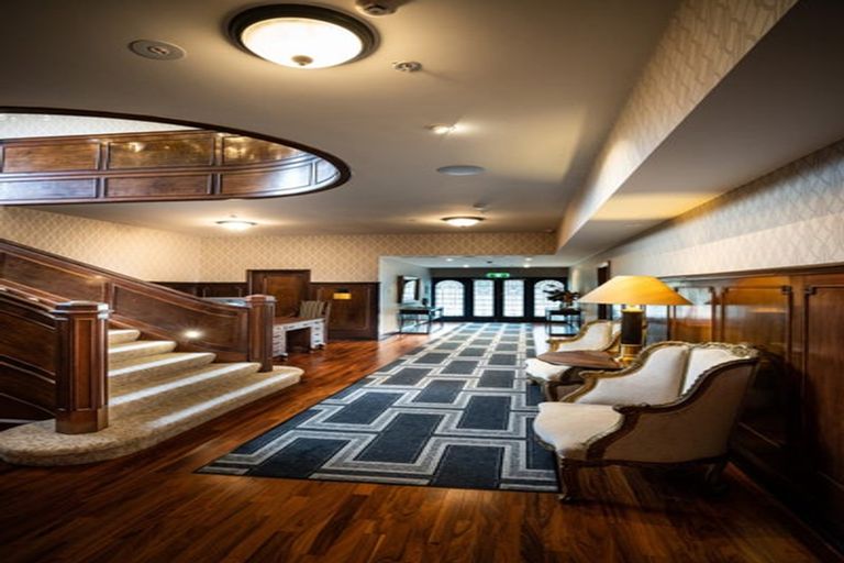 Photo of property in 141 Hackthorne Road, Cashmere, Christchurch, 8022