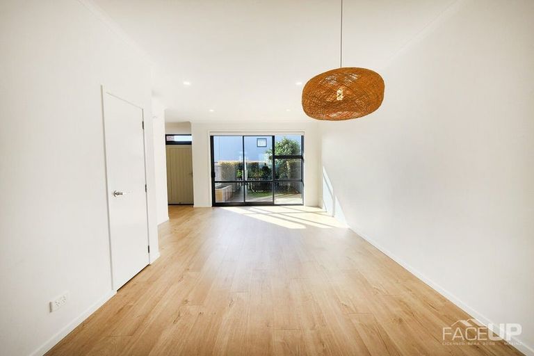 Photo of property in 62 Walter Merton Road, Hobsonville, Auckland, 0616