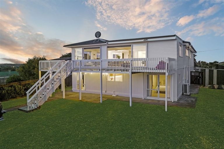 Photo of property in 128 Rangatira Road, Beach Haven, Auckland, 0626