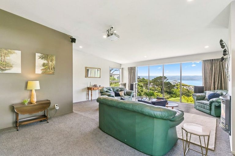 Photo of property in 77a Nicholson Road, Khandallah, Wellington, 6035