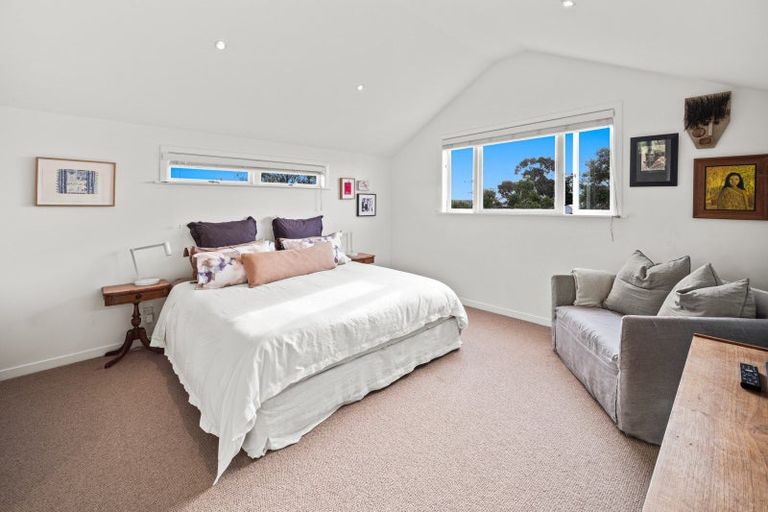 Photo of property in 4 Humariri Street, Point Chevalier, Auckland, 1022