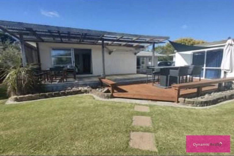 Photo of property in 15 Ilford Place, Awapuni, Palmerston North, 4412