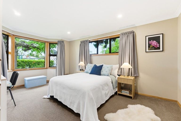 Photo of property in 114 Pahiatua Street, Hokowhitu, Palmerston North, 4410