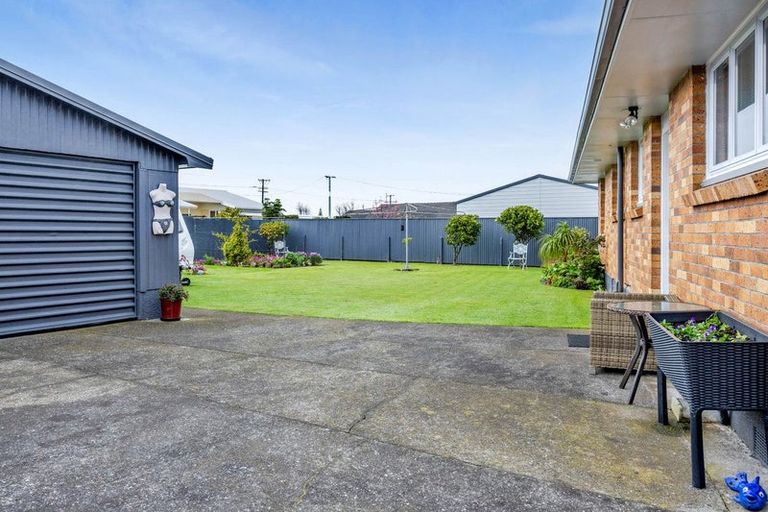 Photo of property in 6 Davidson Street, Hawera, 4610
