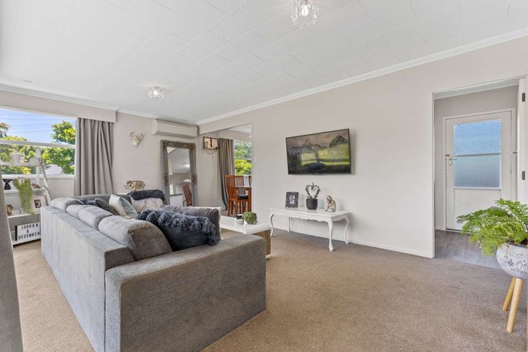 Photo of property in 43 Lisa Crescent, Mangakakahi, Rotorua, 3015