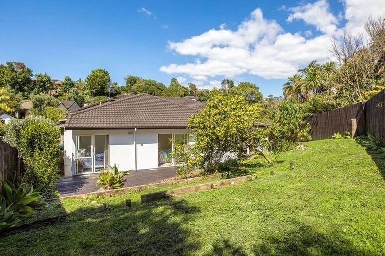 Photo of property in 24 Langana Avenue, Browns Bay, Auckland, 0630