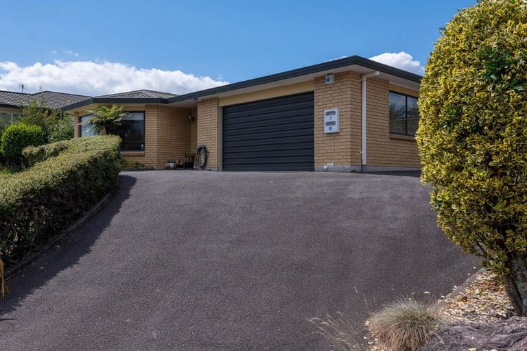 Photo of property in 52 Tawavale Street, Pukehangi, Rotorua, 3015