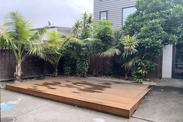 Photo of property in 168 Hobsonville Point Road, Hobsonville, Auckland, 0616