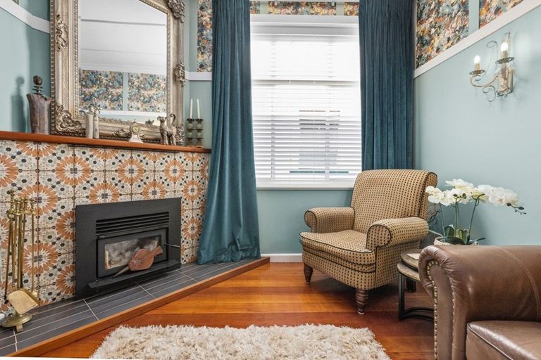 Photo of property in 89 Vigor Brown Street, Napier South, Napier, 4110