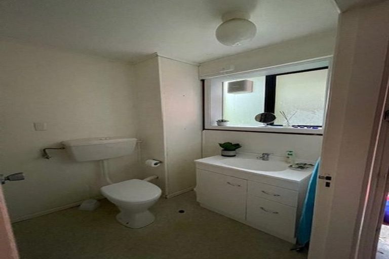 Photo of property in Barton Flats, 1/9-11 Barton Terrace, Thorndon, Wellington, 6011