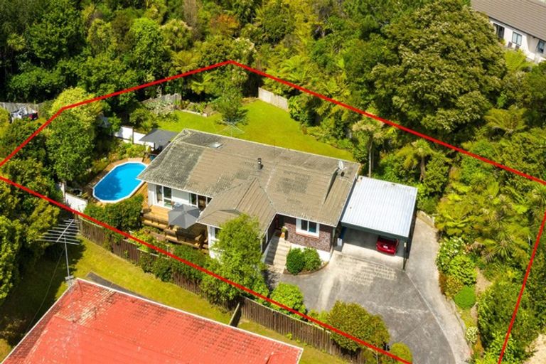 Photo of property in 60 Stapleford Crescent, Browns Bay, Auckland, 0630