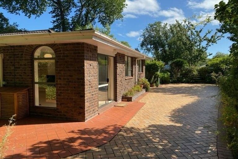 Photo of property in 4b Blundell Way, Heretaunga, Upper Hutt, 5018