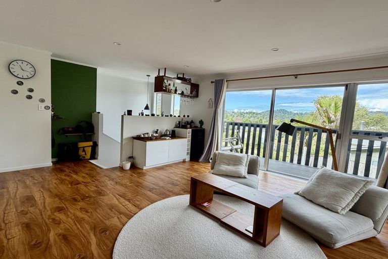 Photo of property in 22 Scotstoun Place, Glen Eden, Auckland, 0602