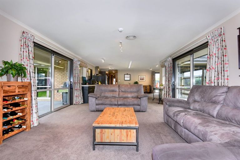 Photo of property in 33 Dryden Avenue, Rolleston, 7614