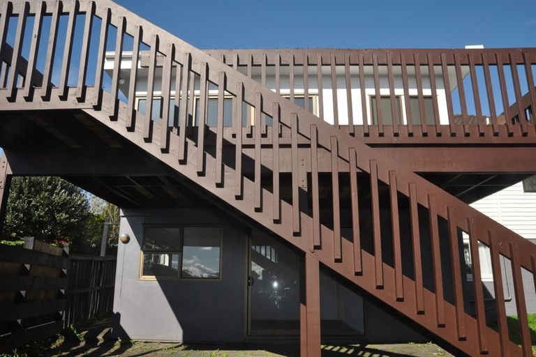 Photo of property in 1/9 Newhaven Terrace, Mairangi Bay, Auckland, 0630