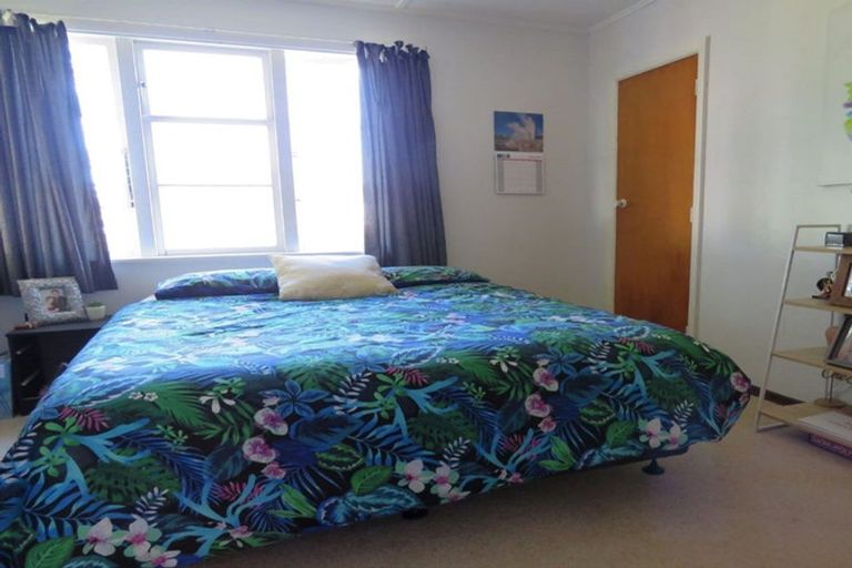 Photo of property in 9 Reynolds Street, Taita, Lower Hutt, 5011