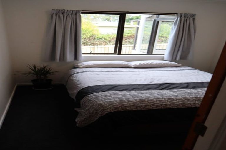 Photo of property in 2/68 View Road, Henderson, Auckland, 0612