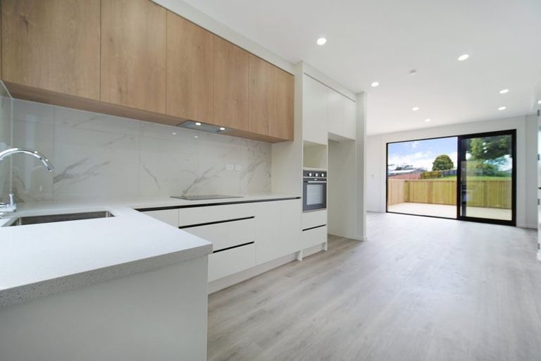 Photo of property in 8/17 Julian Place, Otara, Auckland, 2023