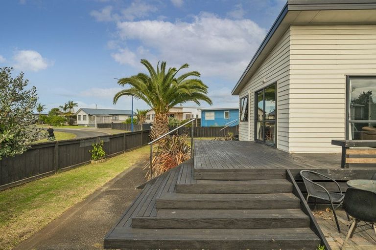 Photo of property in 27 Carina Way, Whitianga, 3510