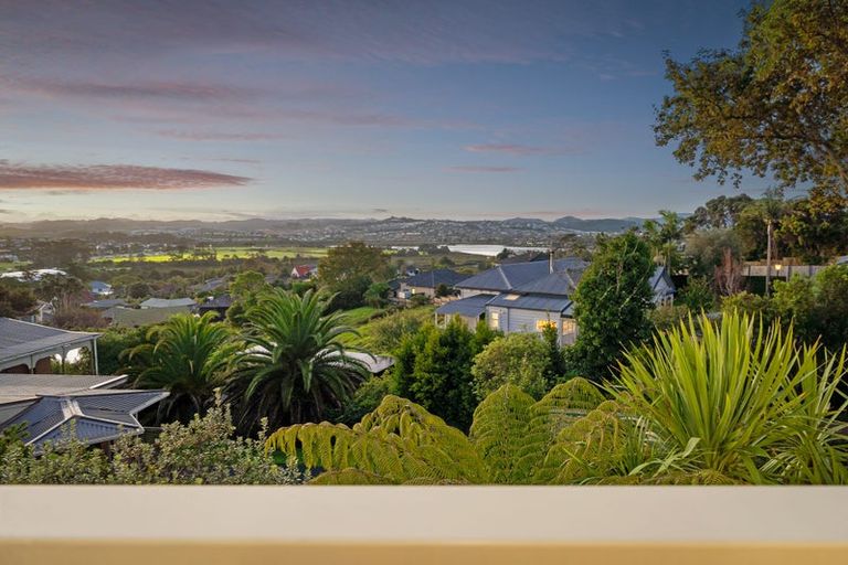 Photo of property in 112 Hibiscus Coast Highway, Red Beach, 0932