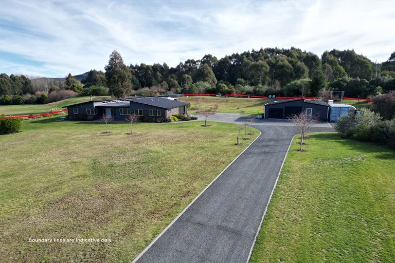Photo of property in 24 Oakdale Drive, Kinloch, Taupo, 3377