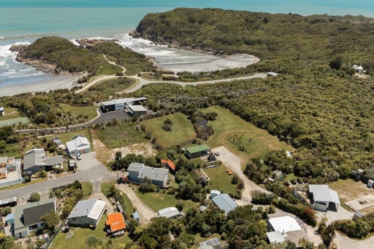 Photo of property in 8 Powell Place, Charleston, Cape Foulwind, 7892