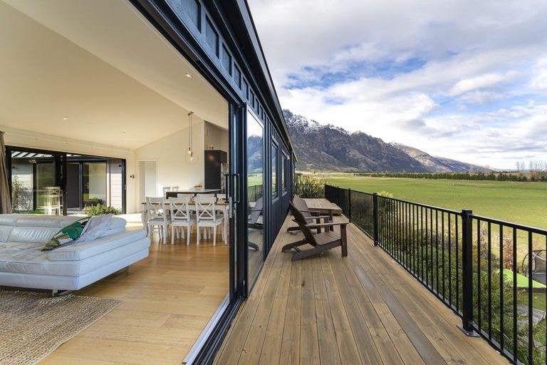 Photo of property in 77 Jacks Point Rise, Jacks Point, Queenstown, 9371